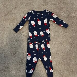 Old Navy 6-12 month infant Santa Print Pajama Set- EUC, *like new*